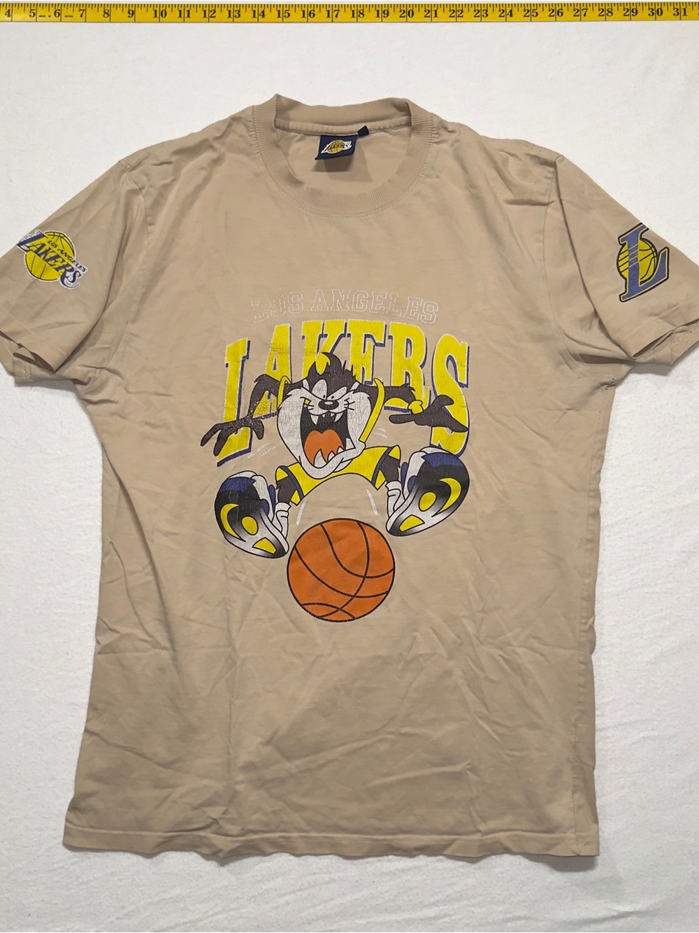 Looney tunes laker t shirt with Tasmanian devil